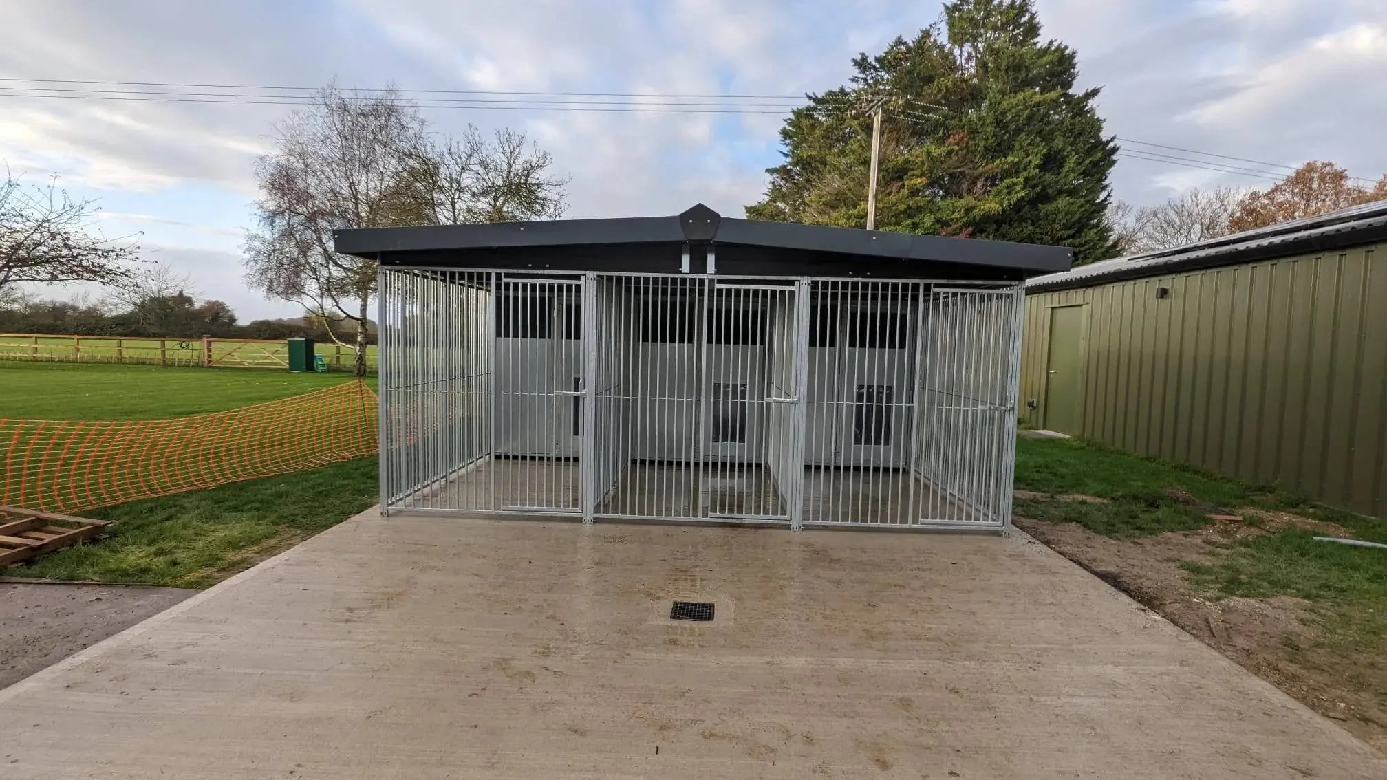 Benchmark Dog Kennel with Apex Roof - Triple 15 x 10ft, Eco Thermal Range