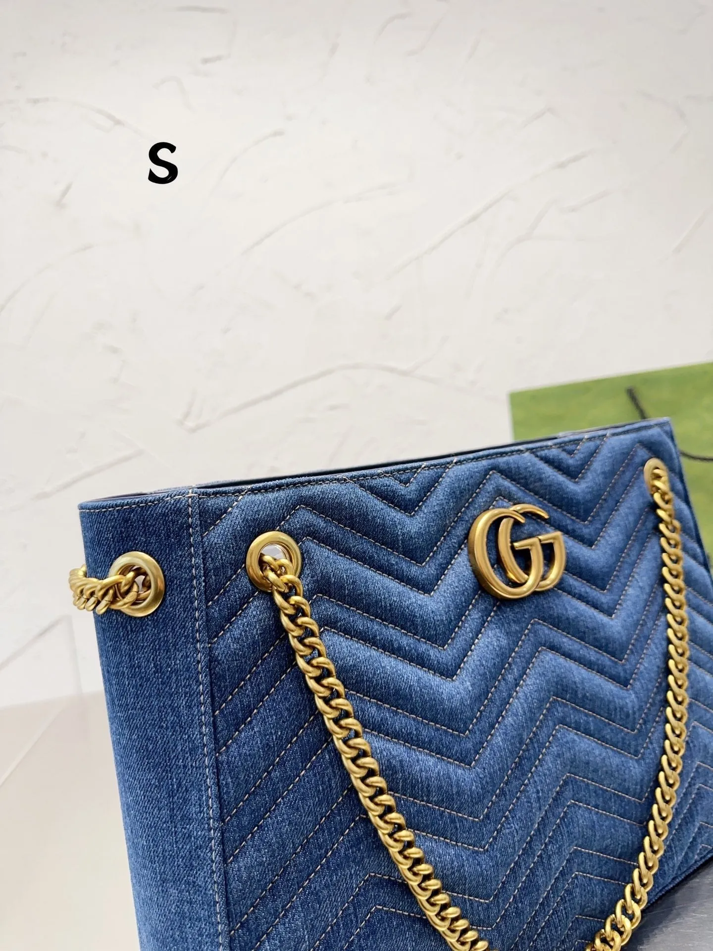 GC507 GG Shopping Bag / 14.1x11x3.9inch